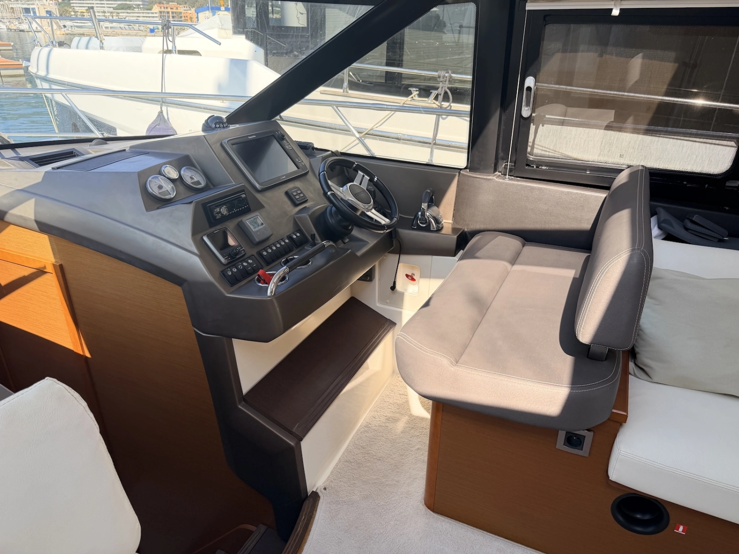 JEANNEAU PRESTIGE 450 S