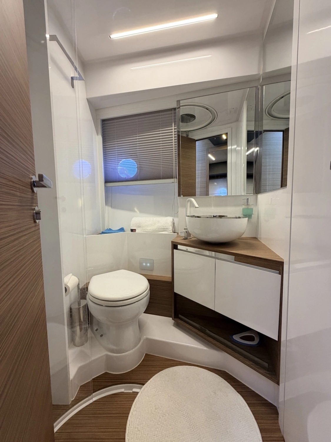 FERRETTI YACHTS 450