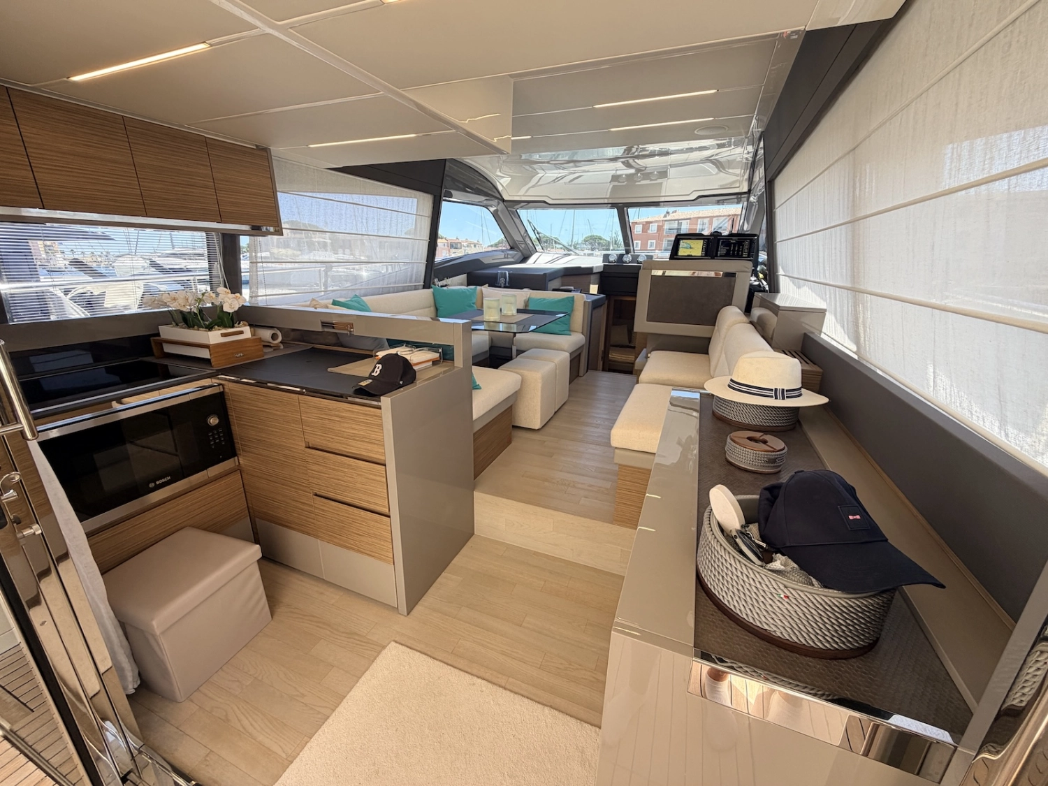 FERRETTI YACHTS 450