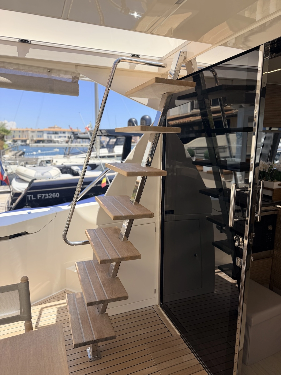 FERRETTI YACHTS 450