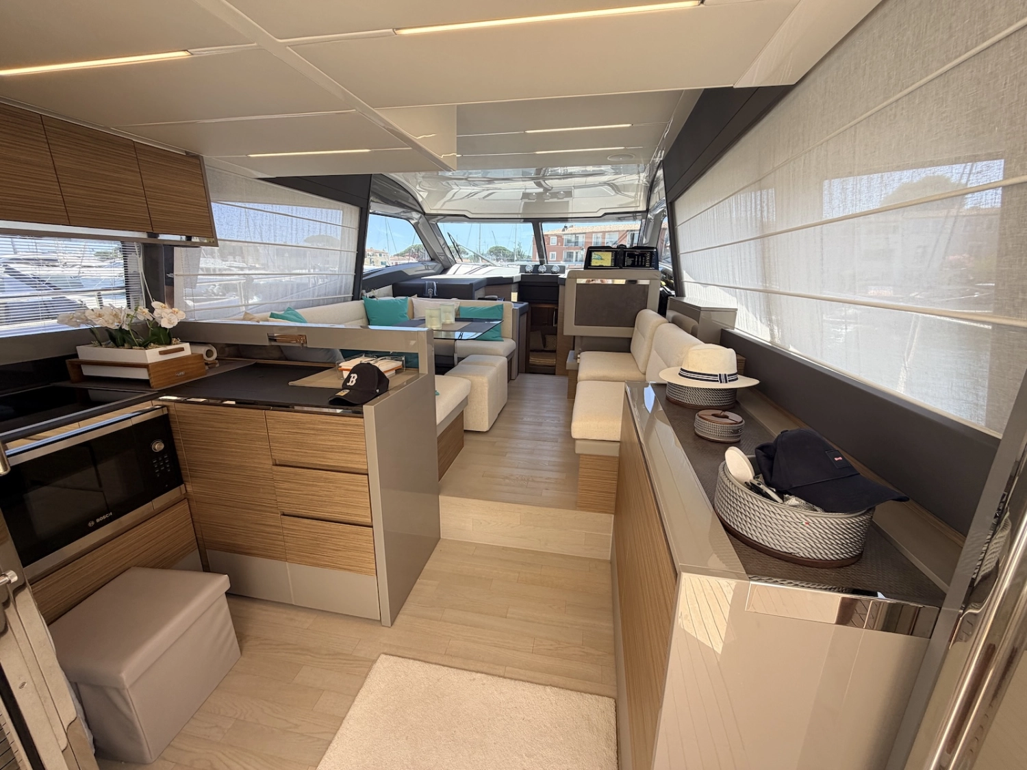 FERRETTI YACHTS 450