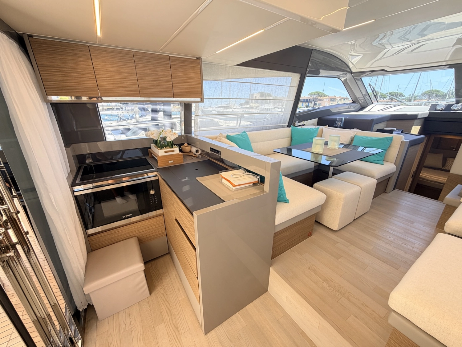 FERRETTI YACHTS 450