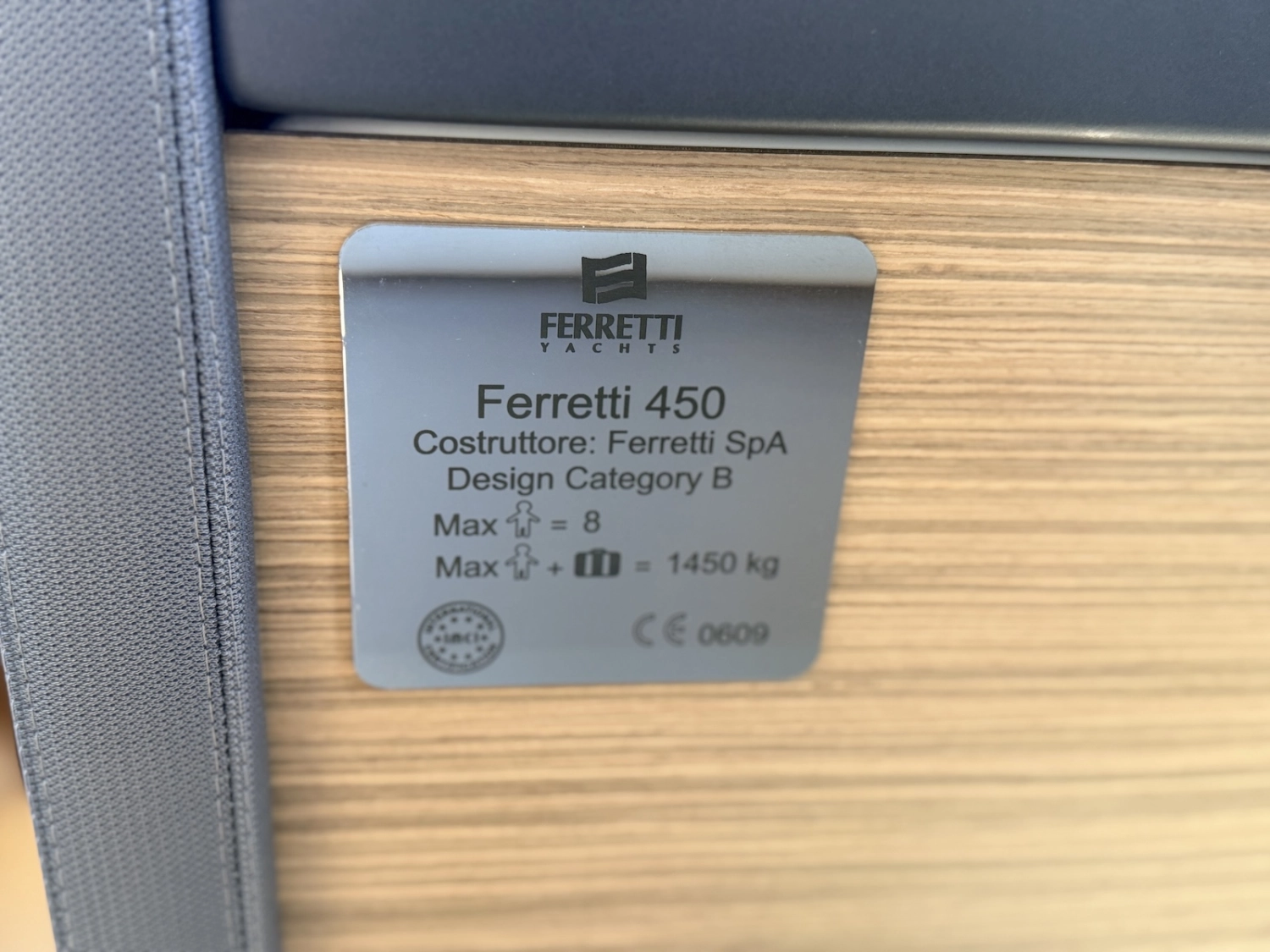 FERRETTI YACHTS 450